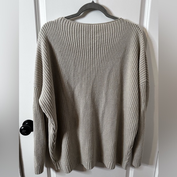 Sweaters - Cozy Knit Sweater in Beige